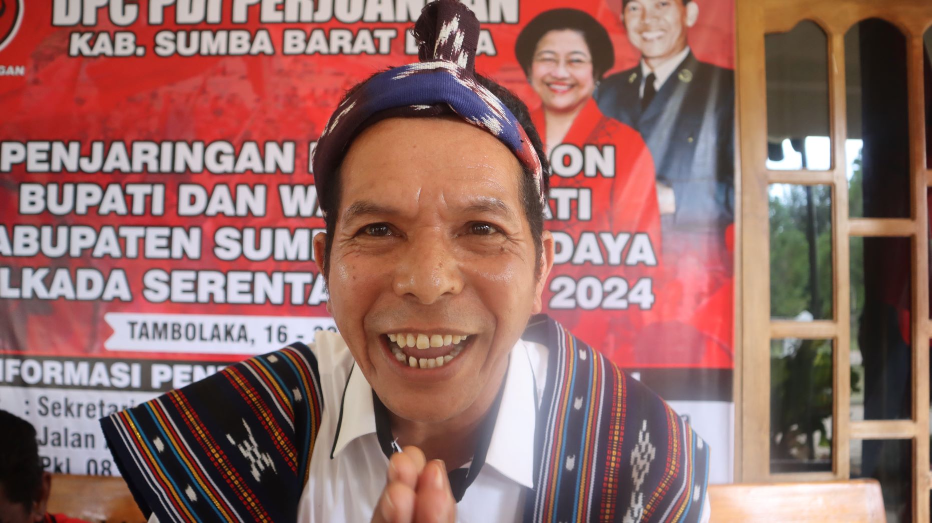 Fredy Malo, S.Pd, MM Bakal calon Bupati Sumba Barat Daya (SBD) periode 2024-2029 saat mendaftar di Partai PDIP SBD. Foto: TIMES Nusa Tenggara Timur