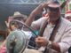 Fransiskus Marthin Adi Lalo dan Yeremias Tanggu, Pasangan bakal calon bupati dan bakal calon wakil bupati Sumba Barat Daya (SBD) periode 2024-2029, menggunakan mobil terbuka sembari memberikan penghormatan kepada Rakyat SBD. Foto: TIMES Nusa Tenggara Timur.