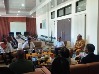 Kunjungan ke TTS, Wantimpres Agung Laksono Dapat Banyak Catatan