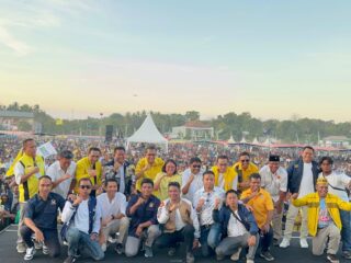 Lautan Warga Sumba Timur Saat Deklarasi ULP-YH dan MELKI-JOHNI