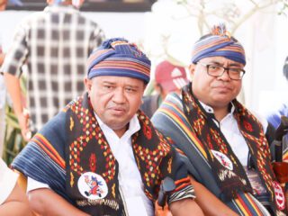 Pasangan 'AMAN' Resmi Mendaftar ke KPU Sumba Barat Daya, Diantar Ribuan Pendukung