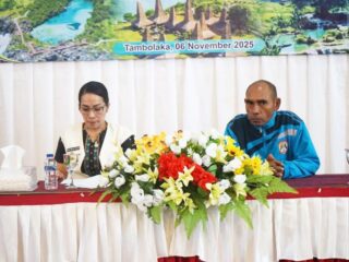 Bupati SBD Lepas Kontingen Persada FC ke Ajang ETMC di Ende