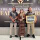 Bupati Sumba Barat Daya Terima Penghargaan The Best Indonesia Leader Award 2025 di Semarang