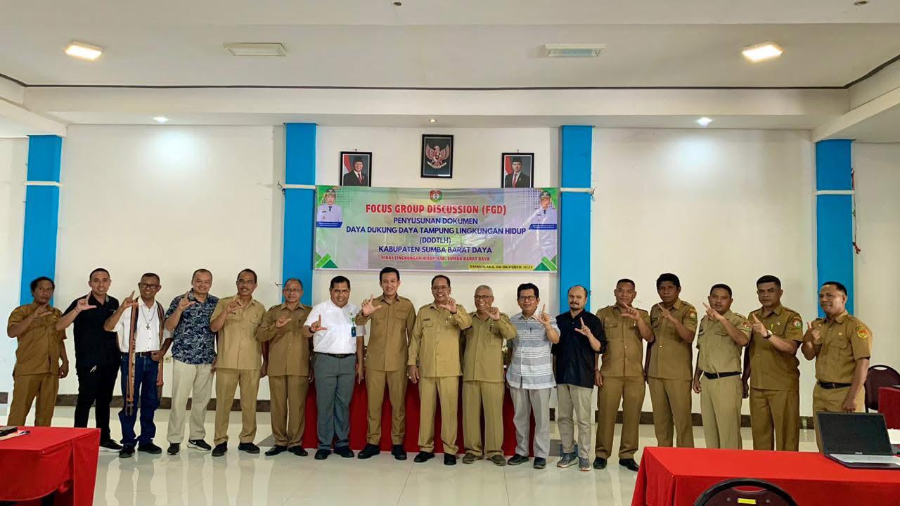 Wabup SBD Buka FGD Penyusunan Daya Dukung dan Daya Tampung Lingkungan Hidup