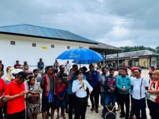 Bupati SBD Pantau Pasar Waimangura, Tekankan Pentingnya Ketertiban dan Kebersihan