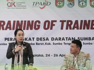 Bupati SBD Buka TOT Literasi dan Inklusi Keuangan bagi Perangkat Desa se-Daratan Sumba