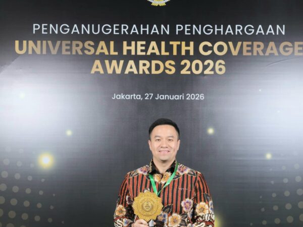 Kota Kupang Terima Penghargaan UHC Award 2026
