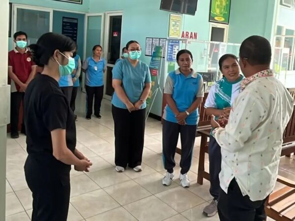 Gubernur NTT Lihat Langsung Pelayanan, Puji Puskemas Wae Nakeng Raih Penghargaan ILP Menkes