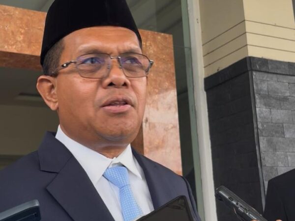 Melki Laka Lena Tegaskan Pergantian Empat Staf KONI NTT Merupakan Penyegaran Organisasi