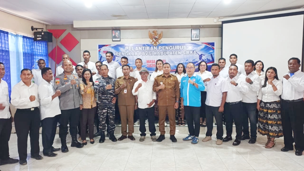Lantik Pengurus PBVSI Sikka, Winston Rondo Titip Lima Agenda Besar Menuju PON 2028