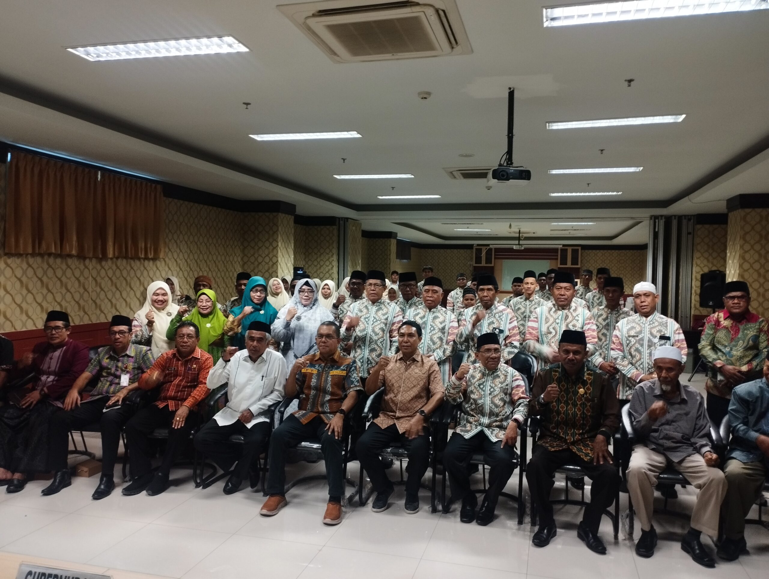 Perdana di NTT, Gubernur Lepas Langsung Rombongan Kafilah MTQ XXXI ke Semarang