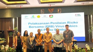 Langkah antisipatif tersebut ditegaskan dalam Rapat Konsultasi Pemangku Kepentingan Joint Risk Assessment (JRA) atau Penilaian Risiko Bersama Virus Rabies yang dihelat di Aula Hotel Sima, Kecamatan Kota Tambolaka, Sumba Barat Daya, Selasa (20/10/2026). Kegiatan strategis ini dibuka secara resmi oleh Wakil Bupati Sumba Barat Daya Dominikus Alphawan R. Kaka.