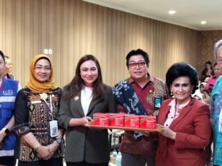 Pemkot Kupang Gandeng KOWANI Salurkan Hepachol bagi Pasien TBC