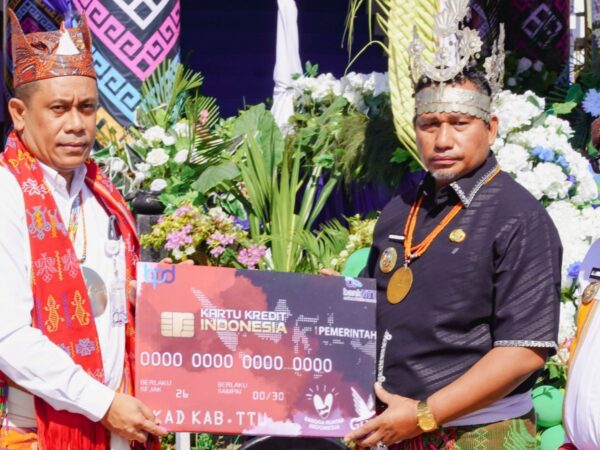 HUT ke-104 Kefamenanu, Bank NTT Luncurkan KKI untuk Transaksi Keuangan Pemkab TTU